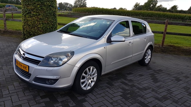 Opel Astra 1.8 Elegance van 2004